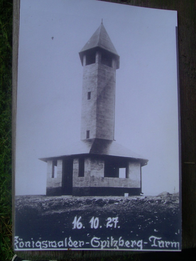 Stara fotografia wieży na Górze Włodzickiej (fot.Ja)