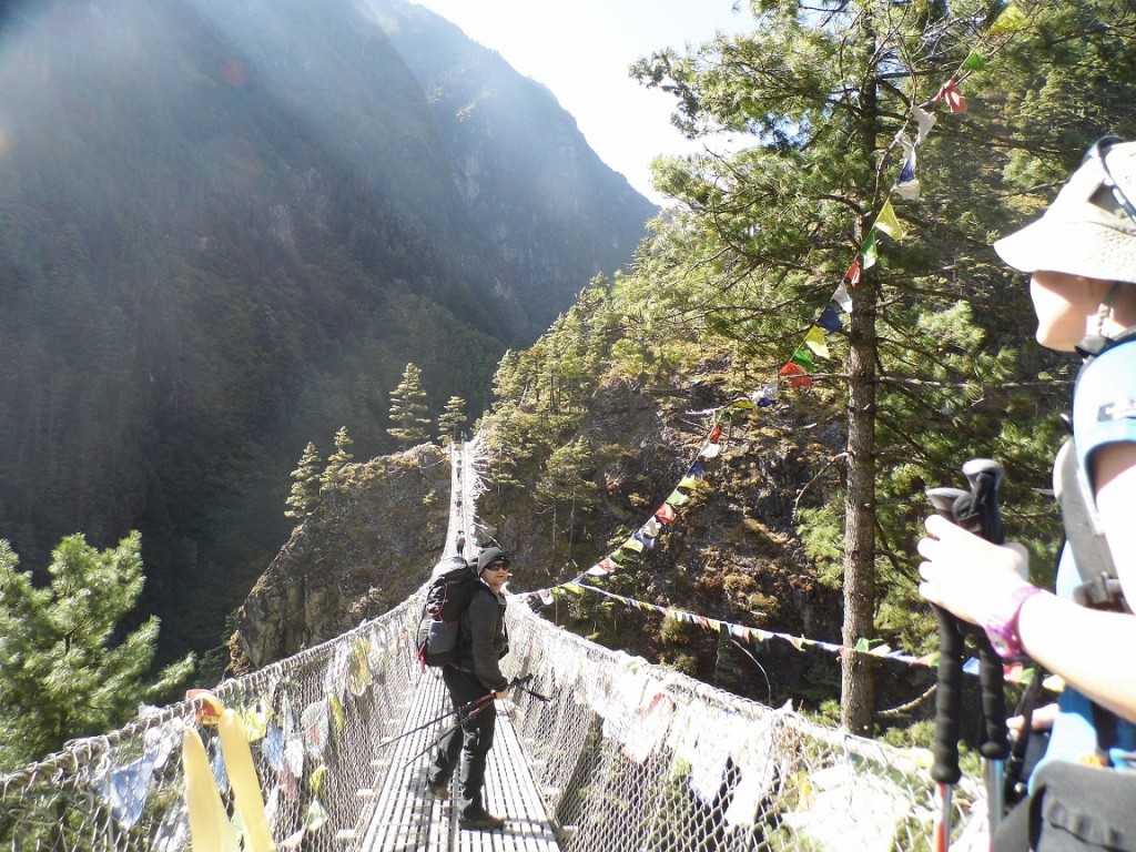 Na moście linowym - Himalaje (11.2014)