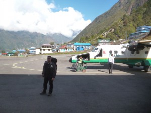 Na lotnisku w Lukli (11.2014) - Himalaje